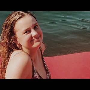 Meet your Posher, Anna caroline